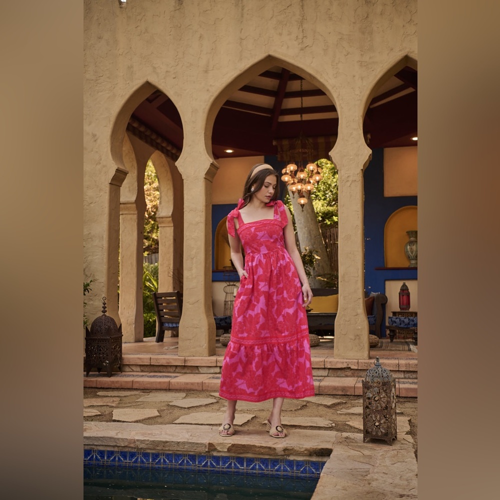 NWT Sugarlips Rency Floral Pime Smocked Maxi Dress